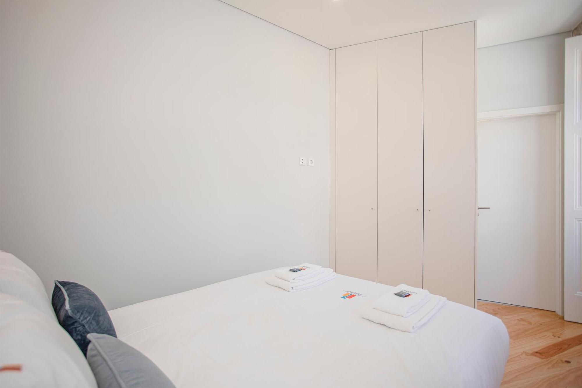 Liiiving In Porto - Aliados Stone Apartment Eksteriør bilde