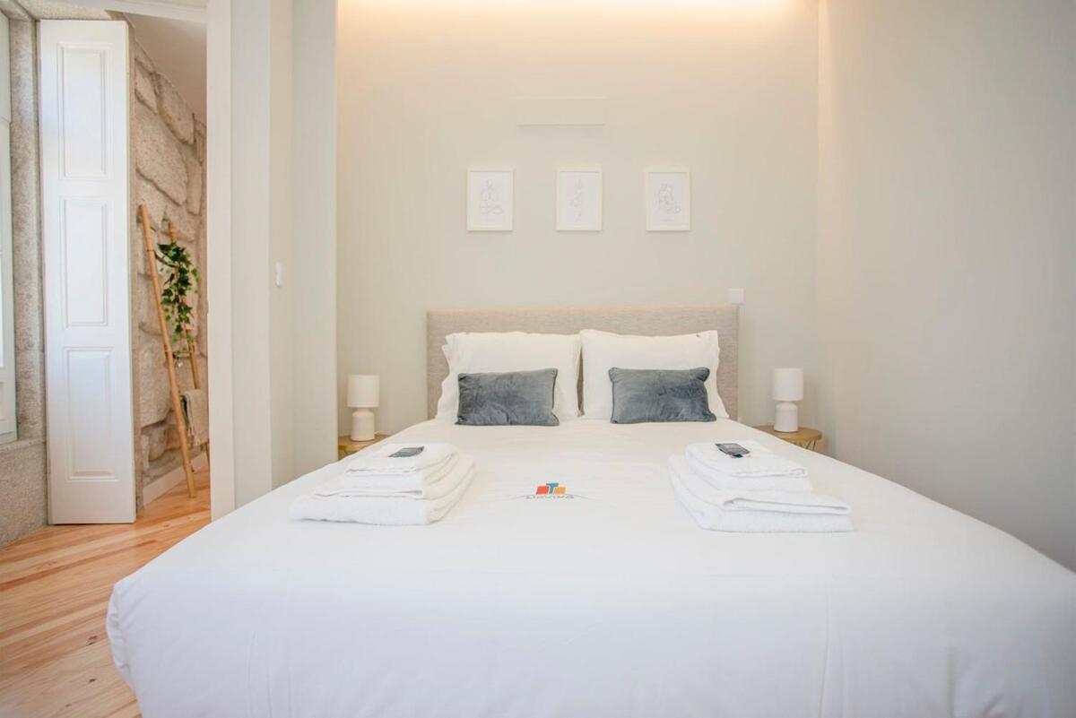 Liiiving In Porto - Aliados Stone Apartment Eksteriør bilde